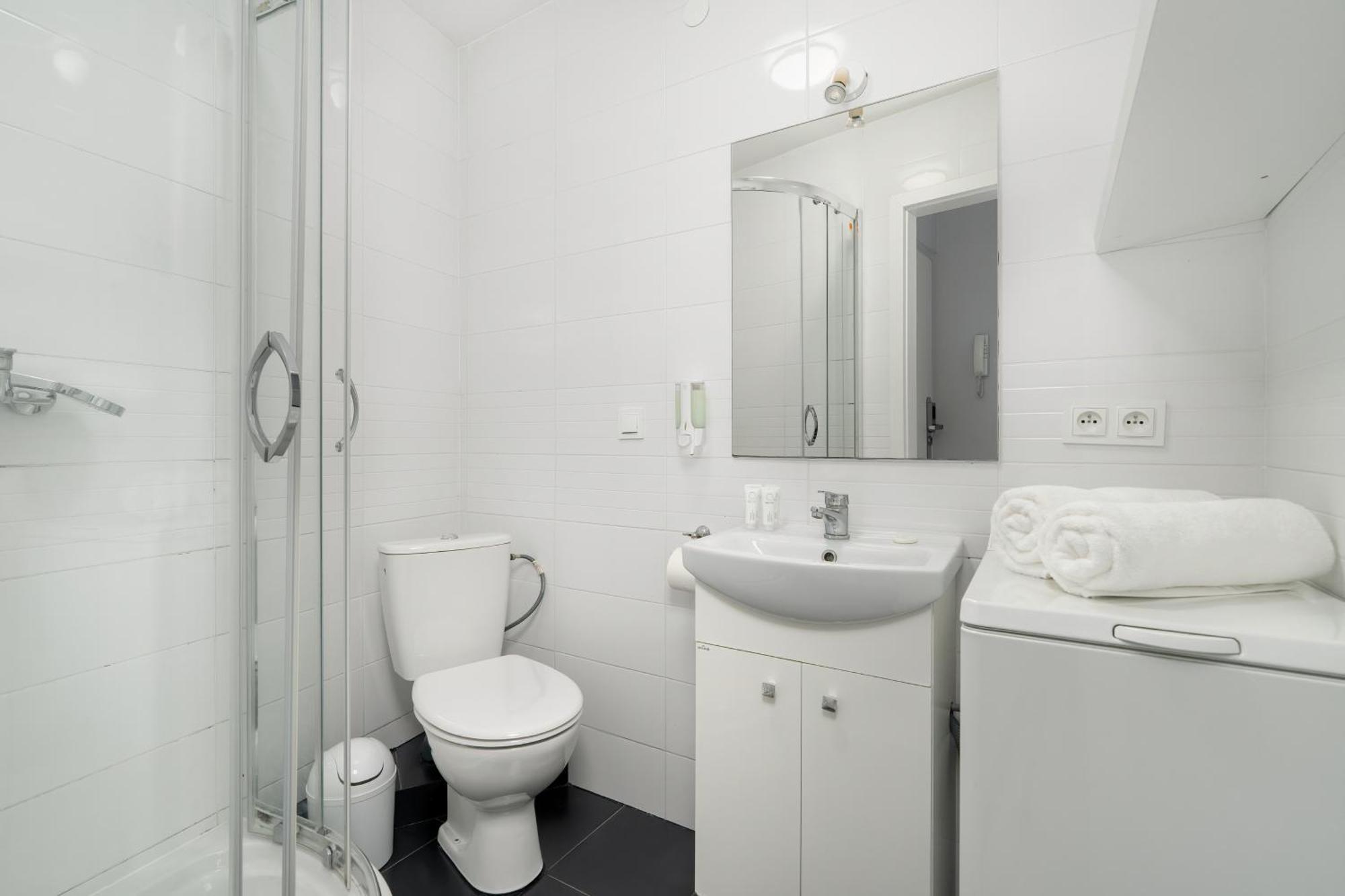 Stylowe I Eleganckie Studia Very Berry W Poznaniu By Noclegi Renters Exterior photo