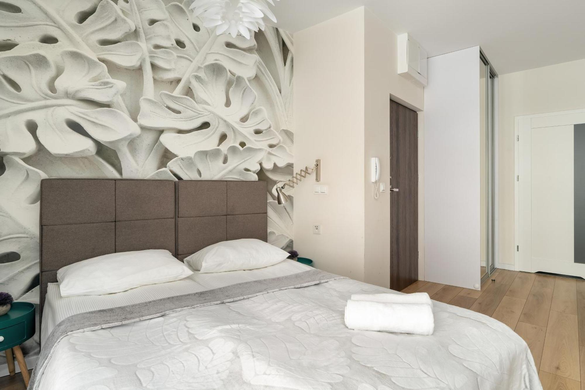 Stylowe I Eleganckie Studia Very Berry W Poznaniu By Noclegi Renters Exterior photo