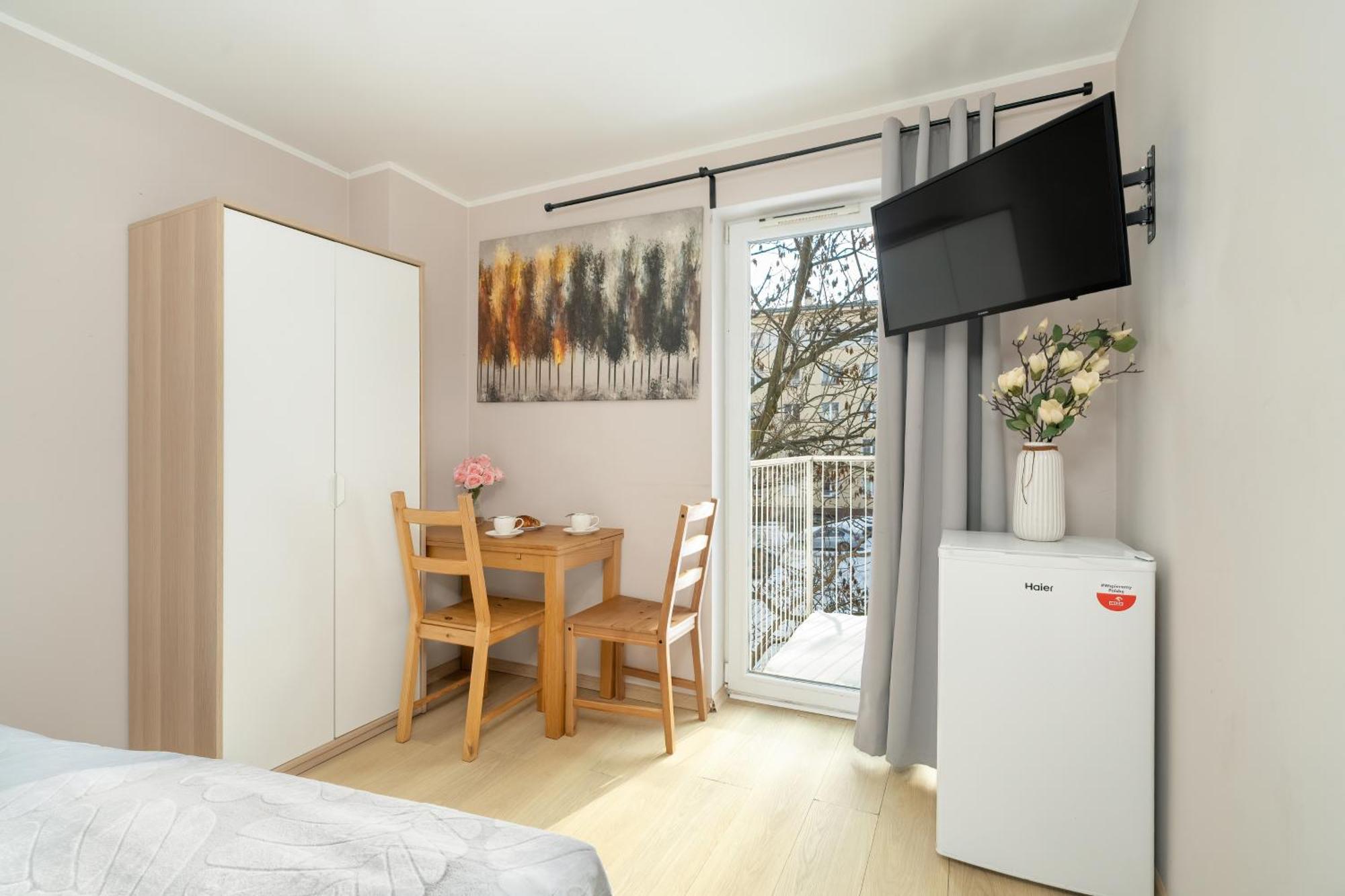 Stylowe I Eleganckie Studia Very Berry W Poznaniu By Noclegi Renters Exterior photo